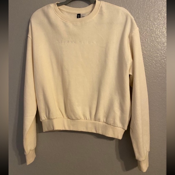H&M sweatshirt size medium - Picture 2 of 4